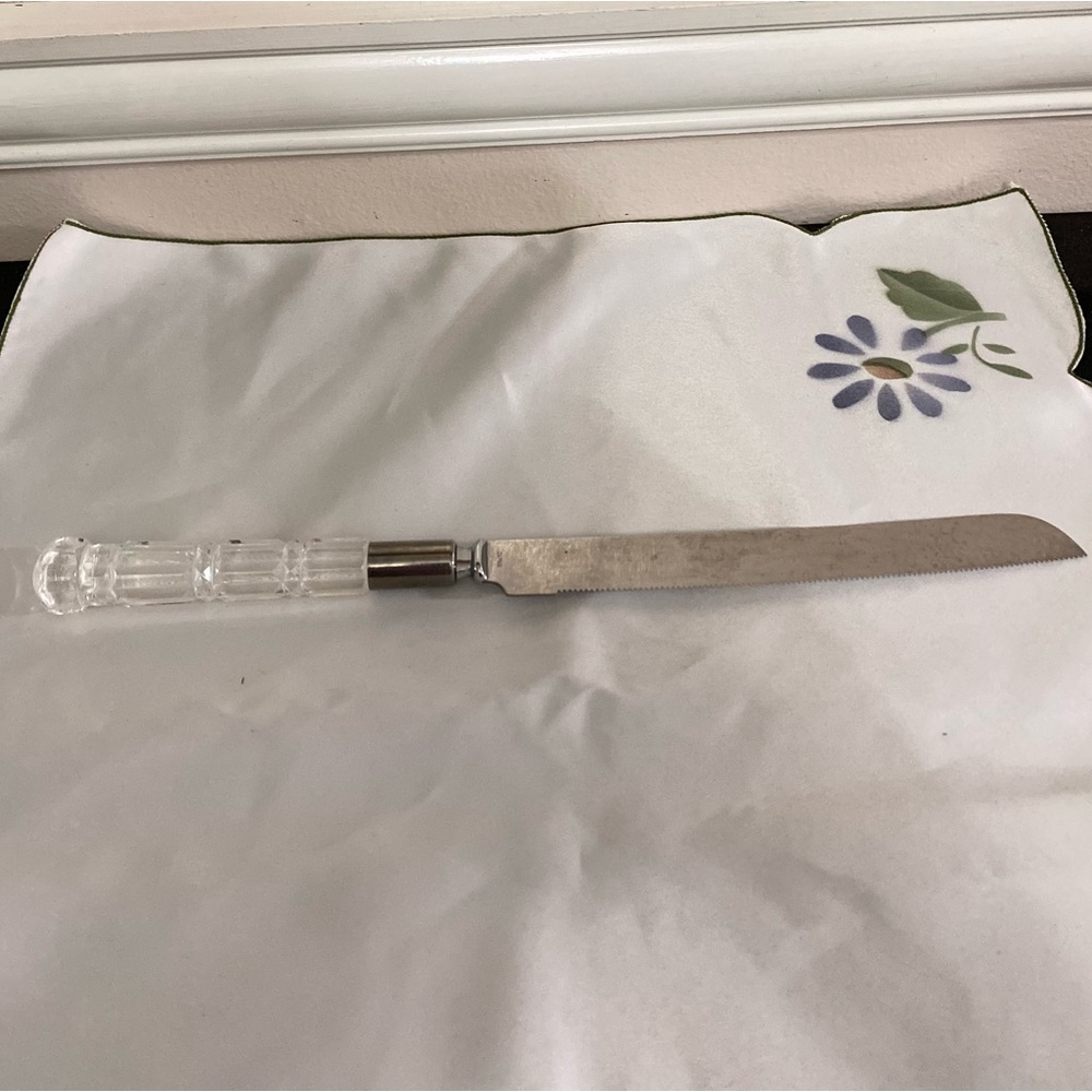 Mirage Stainless Steel Serrated Knife in Silver